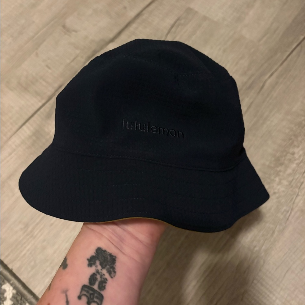 NEW Lululemon Both Ways reversible Bucket hat
